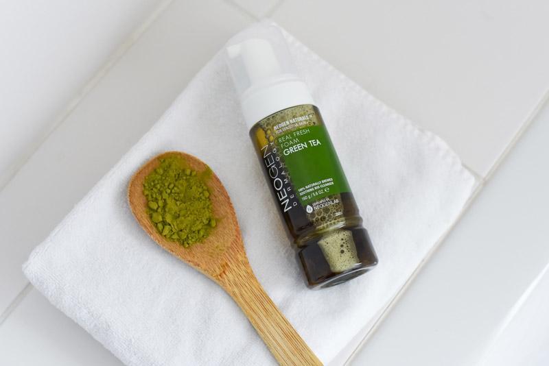 Green Tea Real Fresh Foam Cleanser